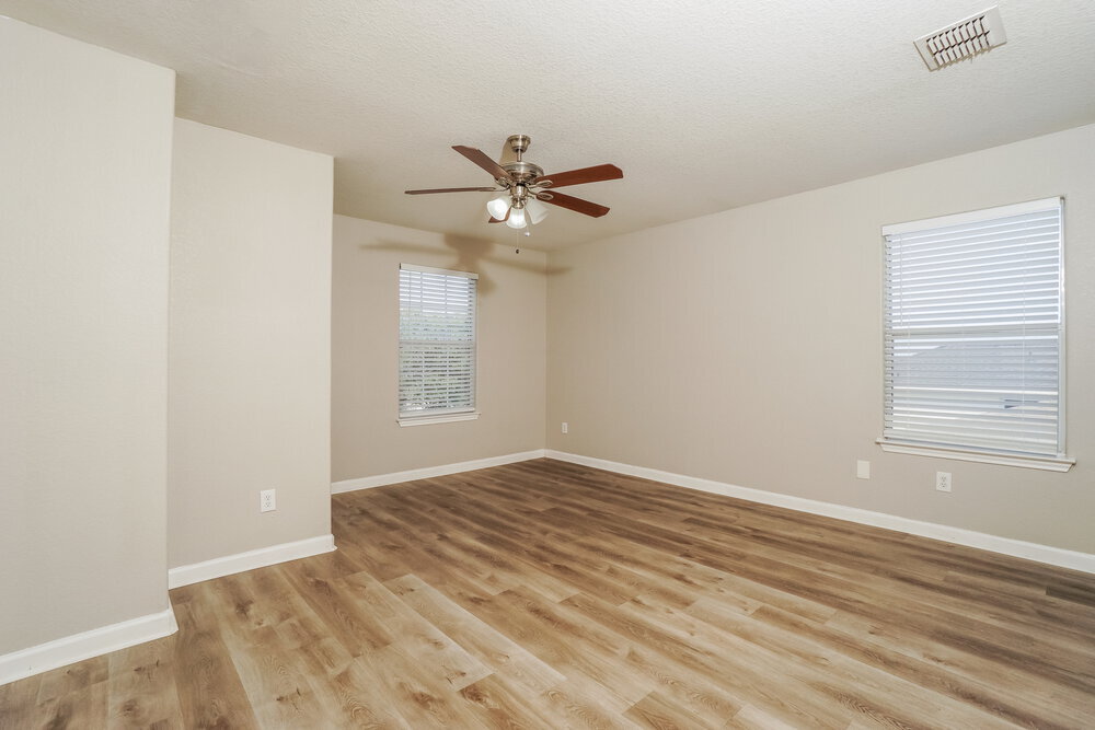 Building Photo - 5726 Sandy Canyon