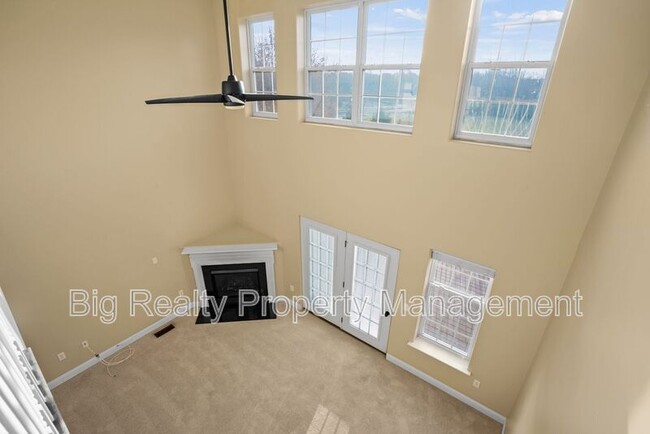 Building Photo - 2105 Eastport Way