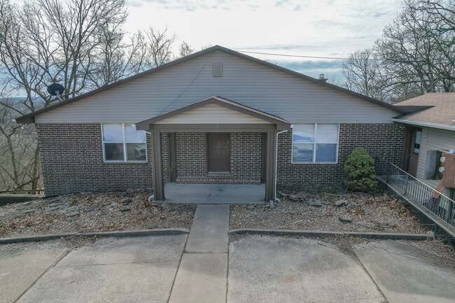 Building Photo - 2610 Schott Rd