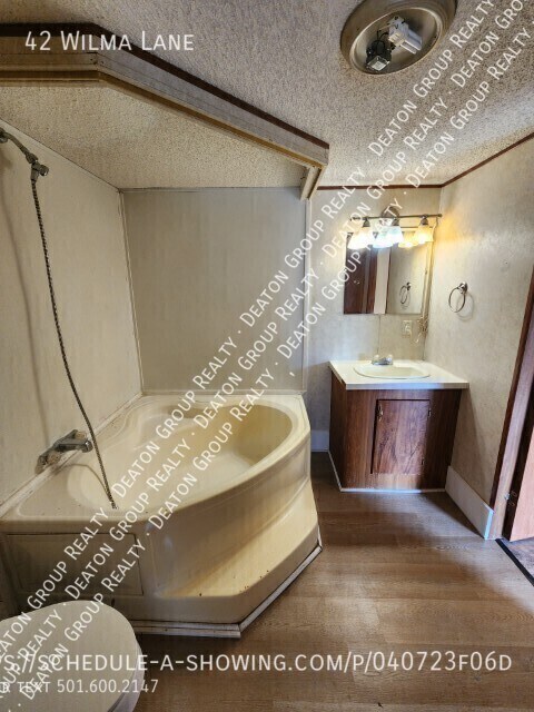 Building Photo - 42 Wilma Ln