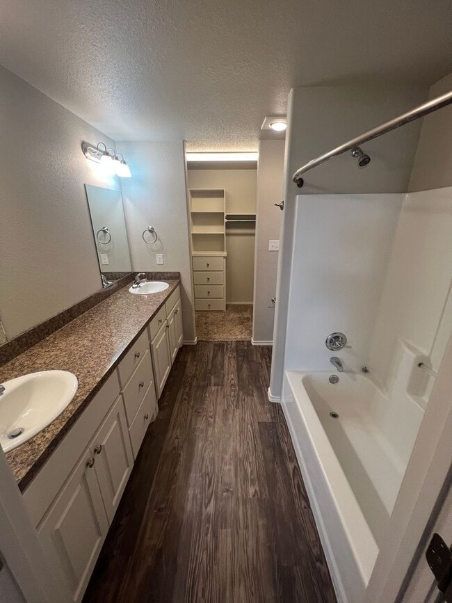 Building Photo - AVAILABLE NOW! 3 bedroom 2 bathroom 2 car garage in Cooper ISD