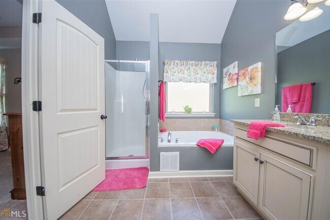 Building Photo - Hurry and show this 5 bedroom, 3 full bath home on a finished basement!!! Move in ready in desira...