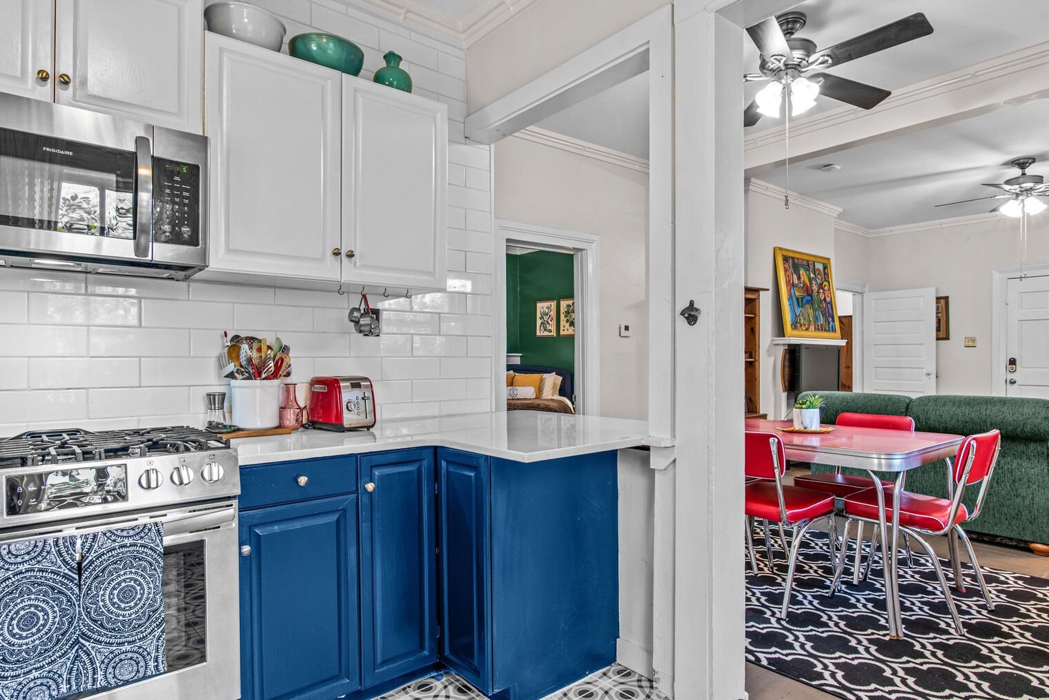 Building Photo - 133 Lenoir Ave