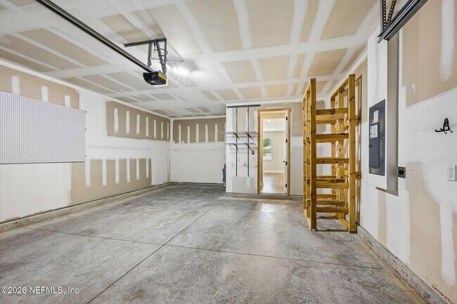 Building Photo - 3528 Cunningham Rd