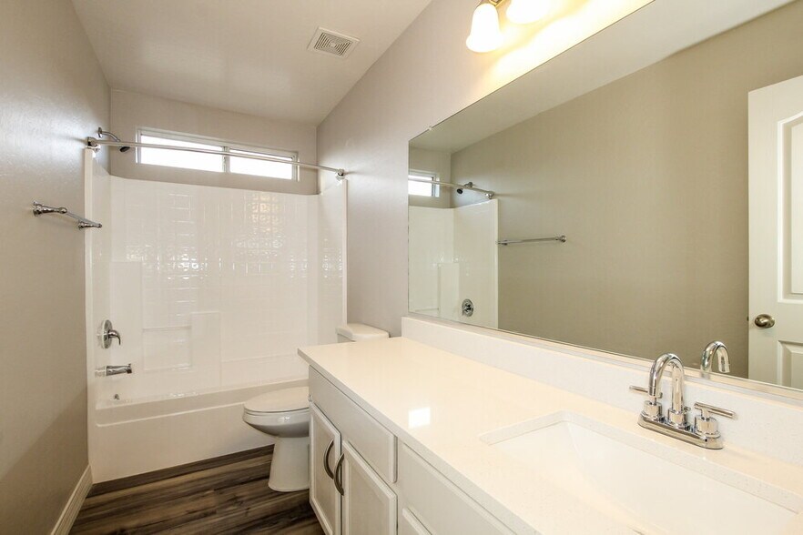 Building Photo - 11578 W Mountain View Rd