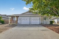 Building Photo - Arleta Ct