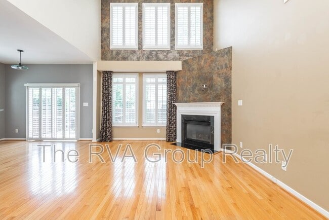 Building Photo - 10528 Runnymeade Dr