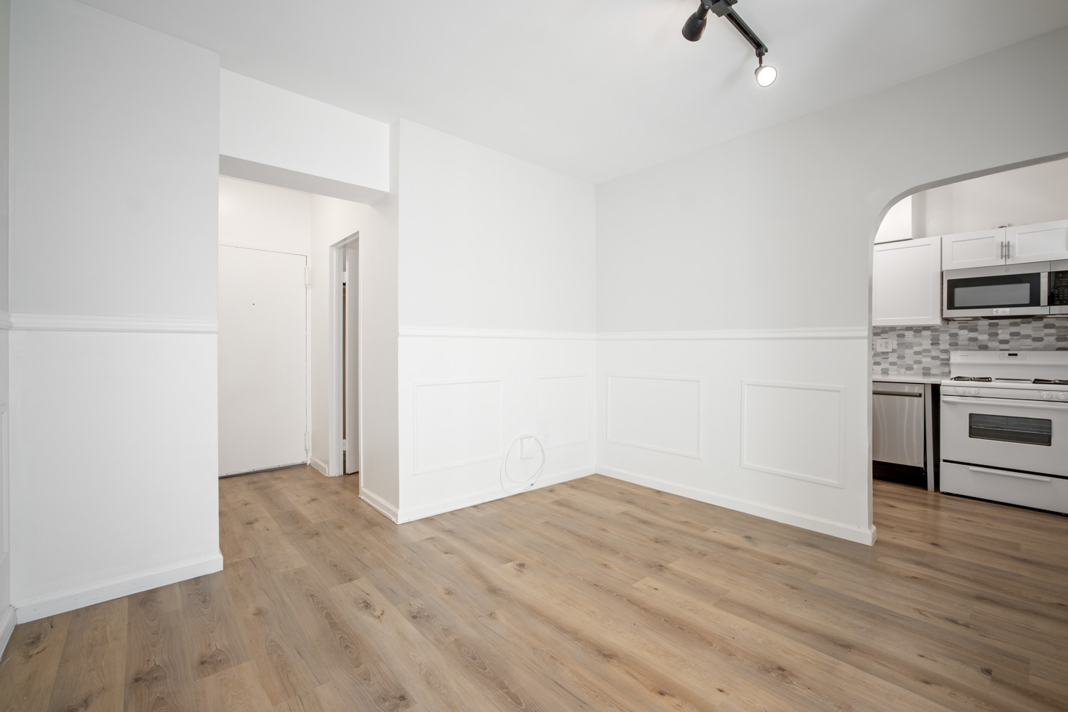 Building Photo - 1711 Massachusetts Ave NW