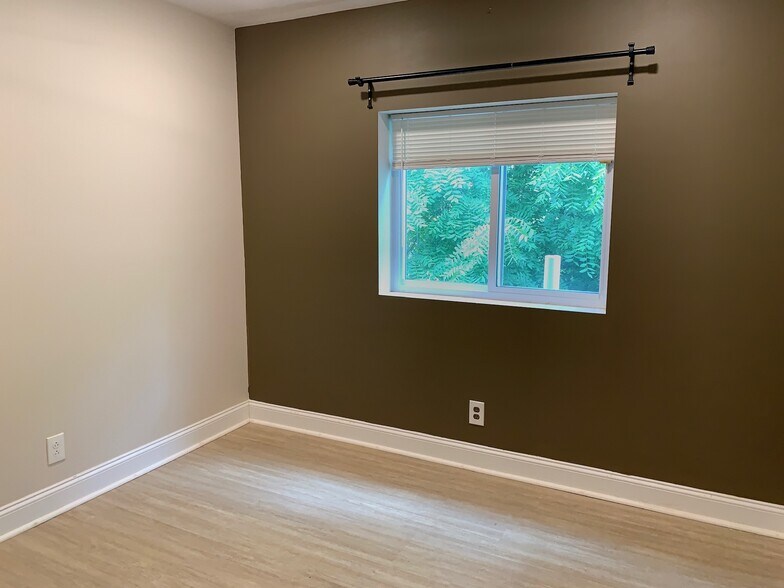 Building Photo - 5439 Penn Ave