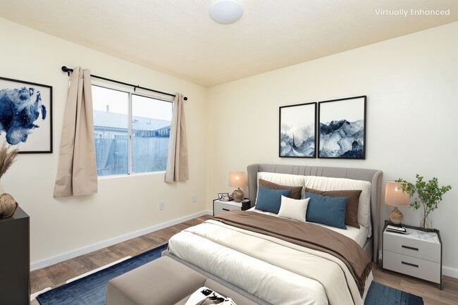 Building Photo - 2 Bed / 1 Bath Unit – Updated & Move-In Ready – Hemet