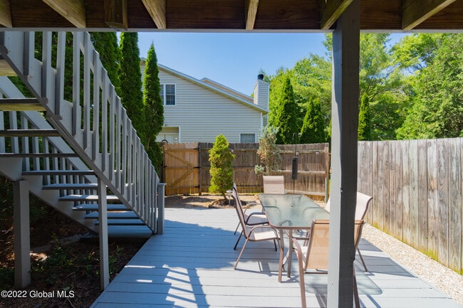 Building Photo - 3 Deerwood Ct