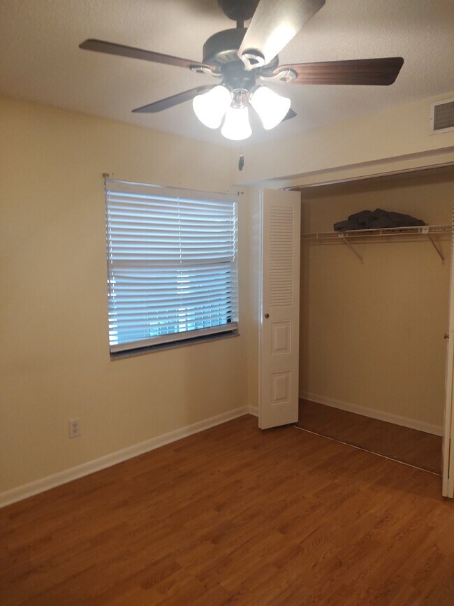 Building Photo - "$200 move in special!! 2-Bed, 2-Bath Cond...