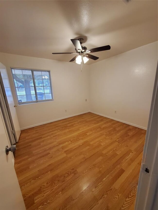 Building Photo - 7209 Ritchie Dr