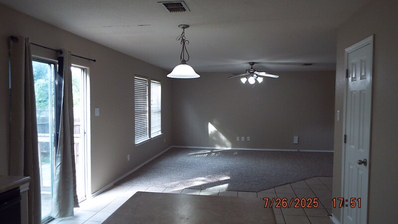 Building Photo - 6011 Bronco Way