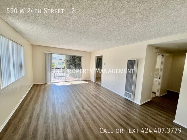 Building Photo - 590 W 24th St