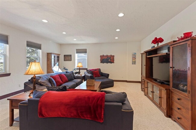 Building Photo - "Luxurious 3-Bed Sanctuary in Breckenridge...