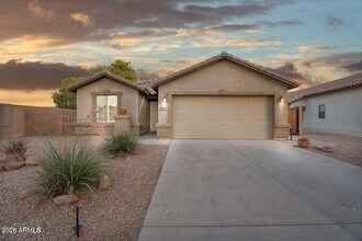 Building Photo - 42059 W Cheyenne Dr
