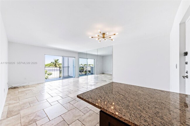 Building Photo - 3642 NE 171 St