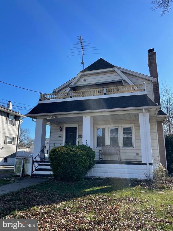 Building Photo - 1224 Newton Ave