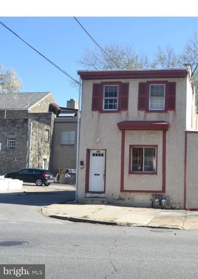Building Photo - 709 W Airy St