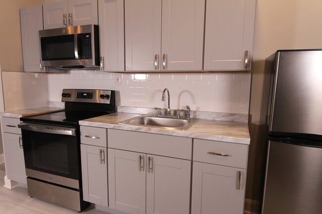 Building Photo - 4711 Penn St