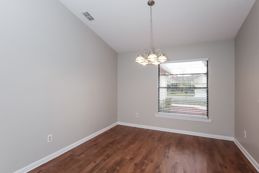 Building Photo - 1012 Cameo Crest Ln