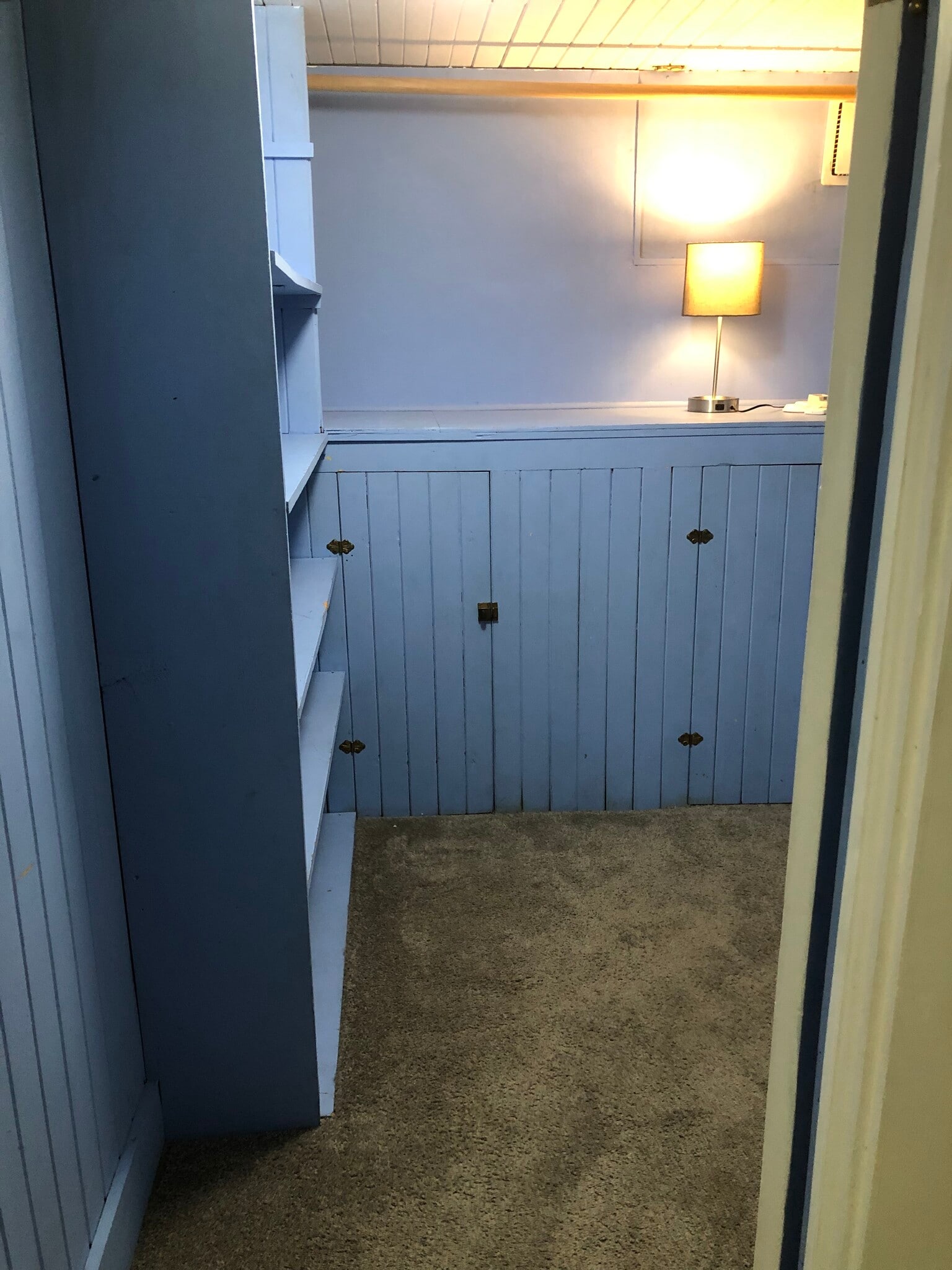 Building Photo - 207 S 16th Ave