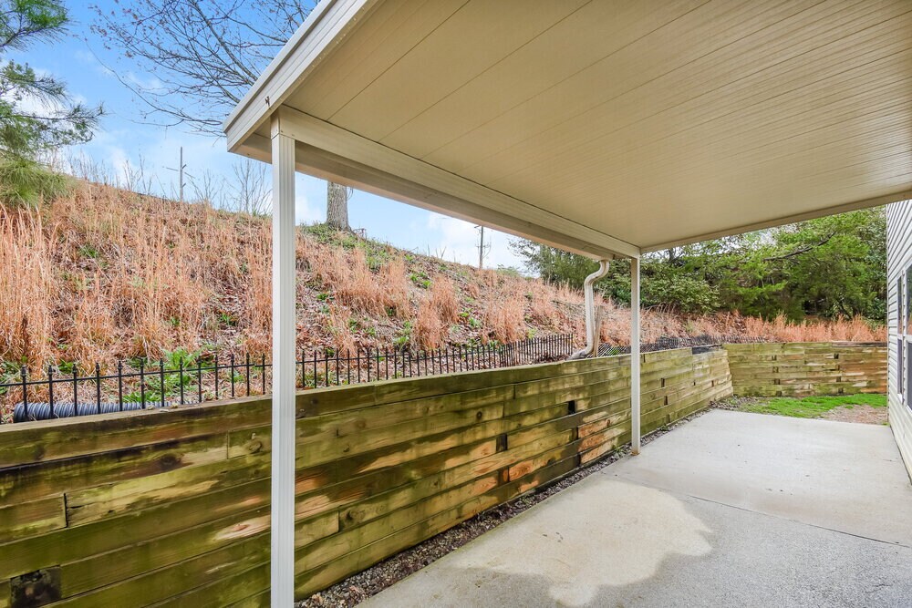 Building Photo - 159 Bethany Manor Dr