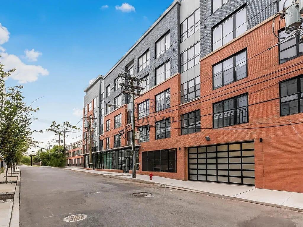 Building Photo - 19 Livingston St