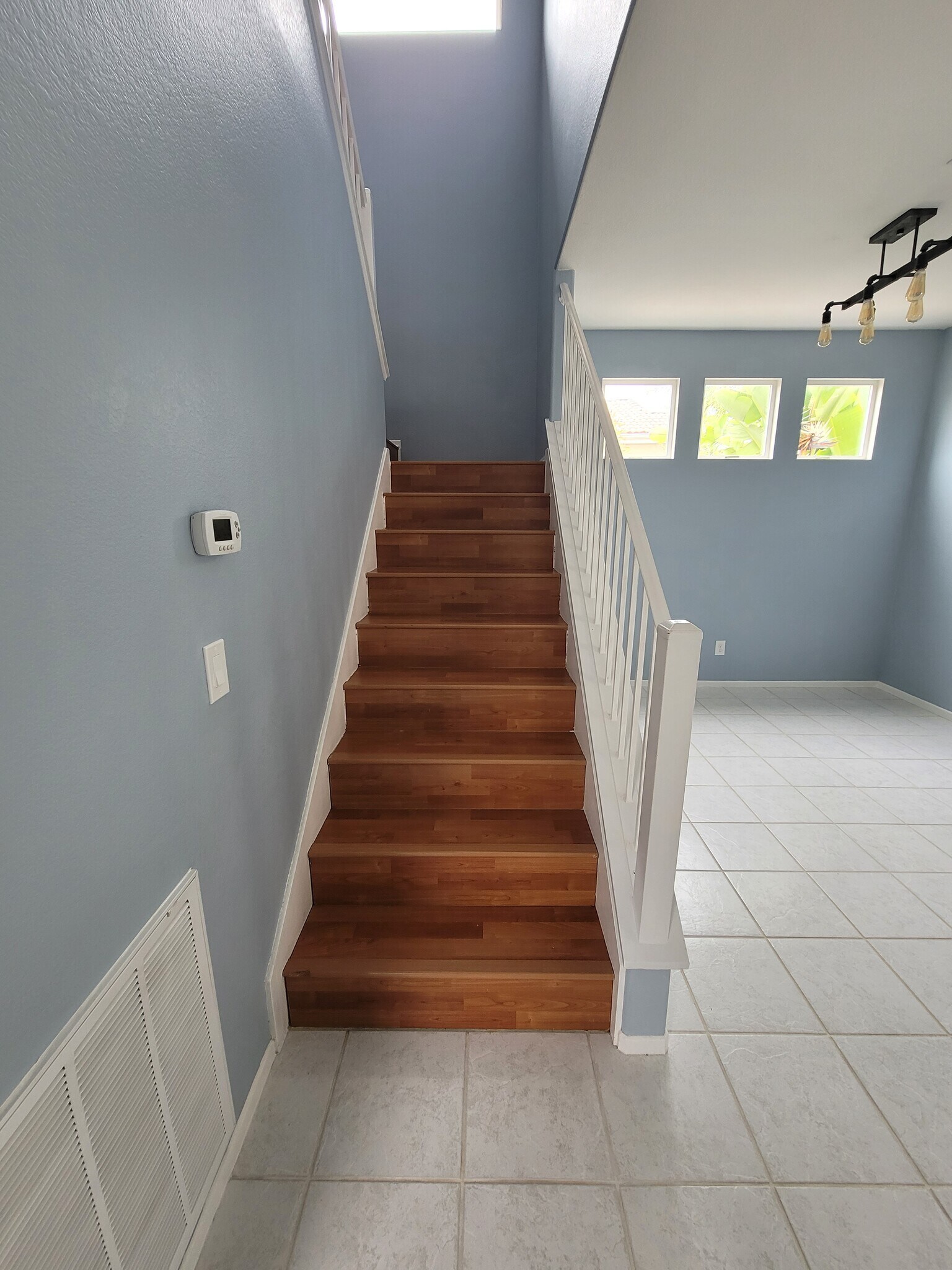 Building Photo - 11559 Compass Point Dr N