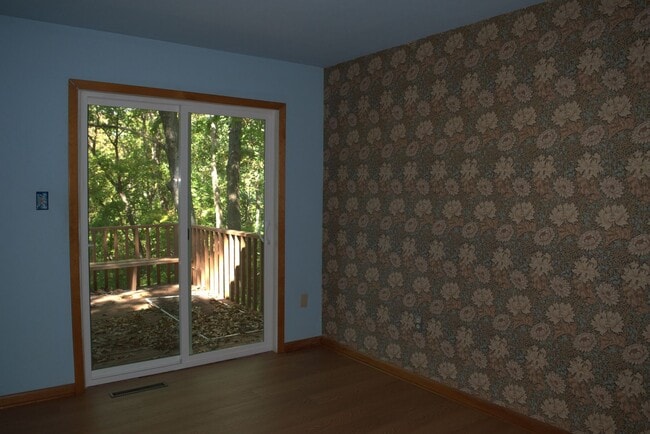 Building Photo - Marvelous 4 Bed 2.5 Bath House In Quarry H...