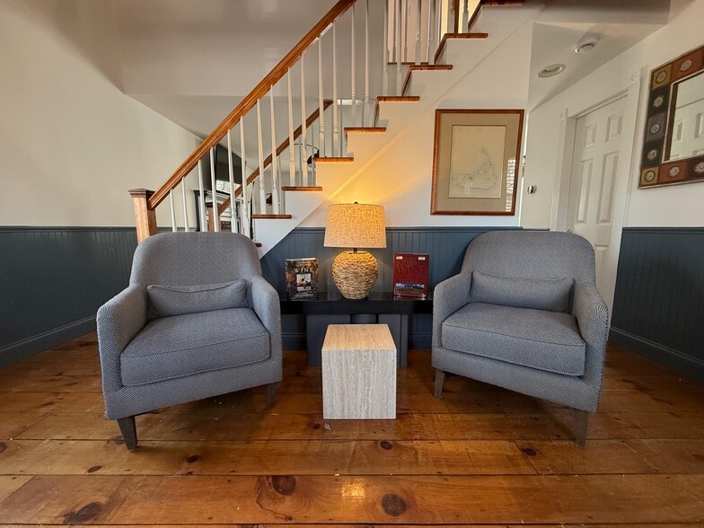 Building Photo - 85 Hokum Rock Rd