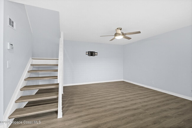 Building Photo - 8753 Live Oak Ct