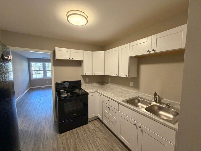 Building Photo - S Mulberry Duplex