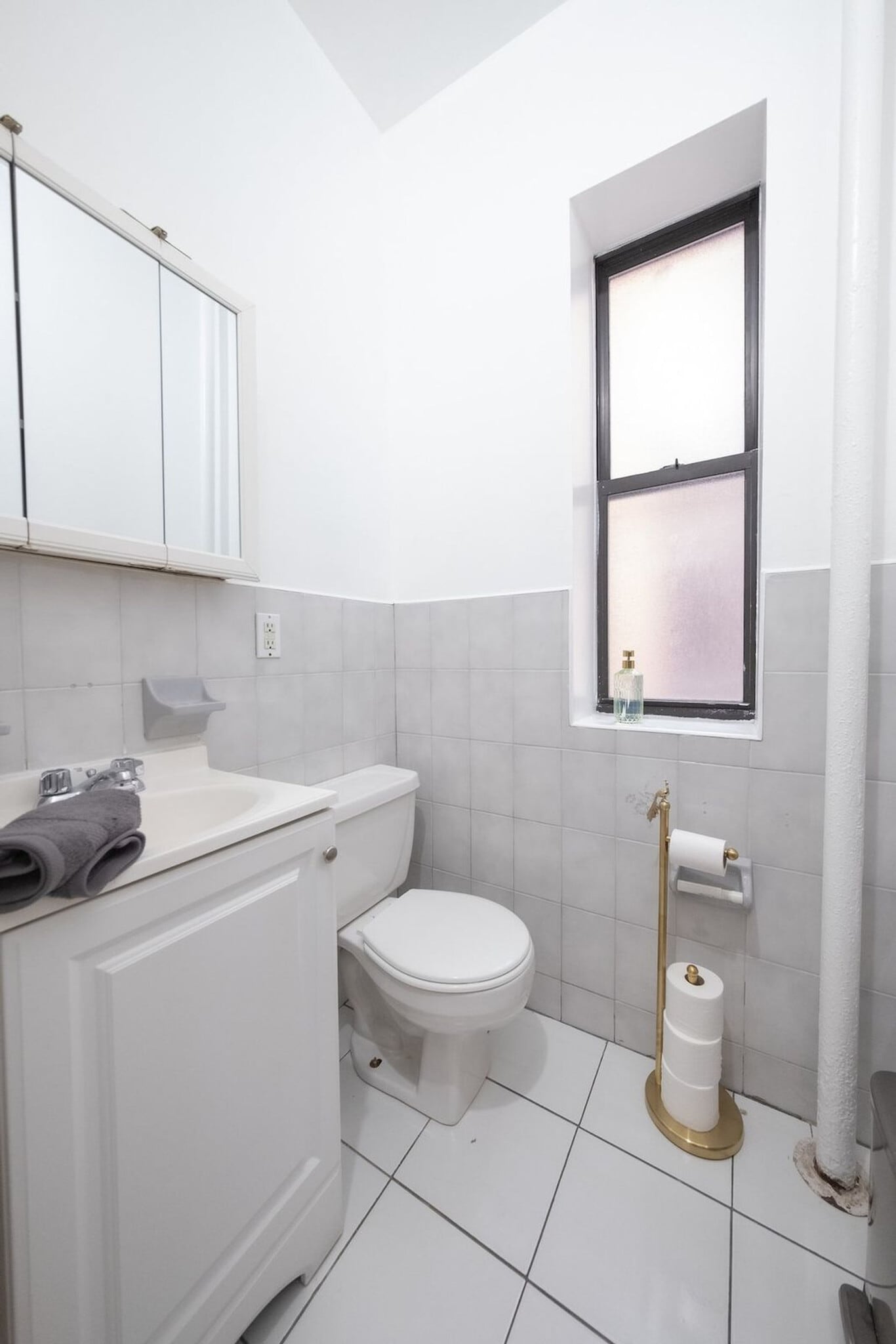 Building Photo - 125 La Salle St