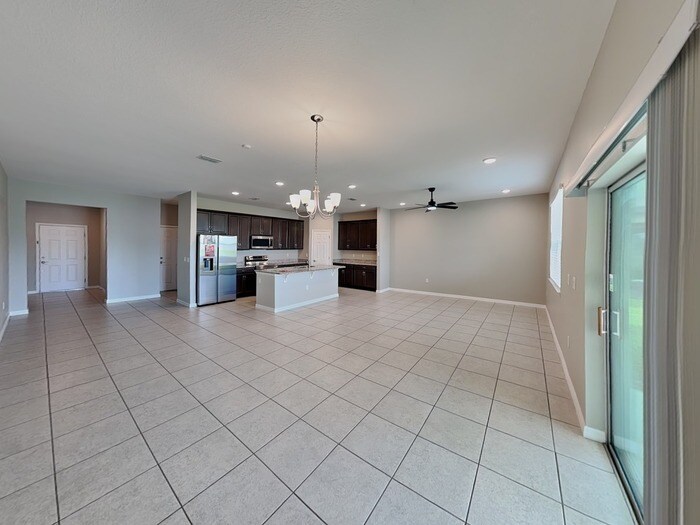 Building Photo - 1130 Lone Palm Wy