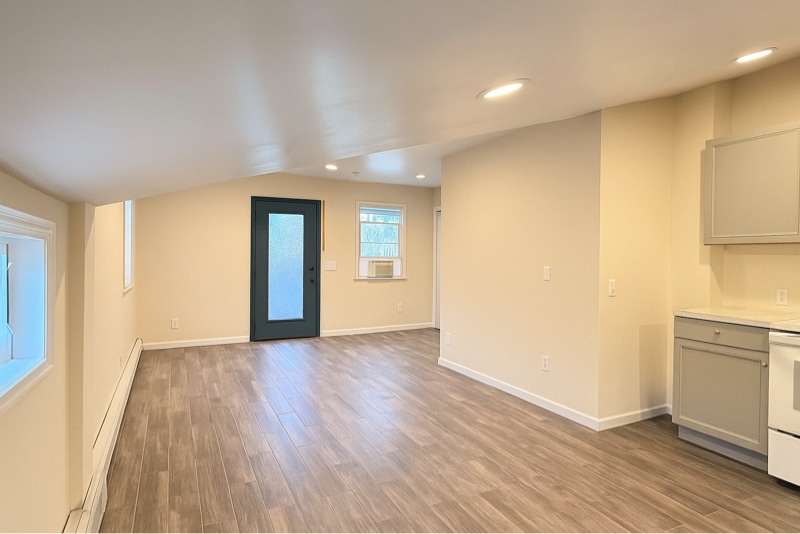 Building Photo - 11 Webster Ave