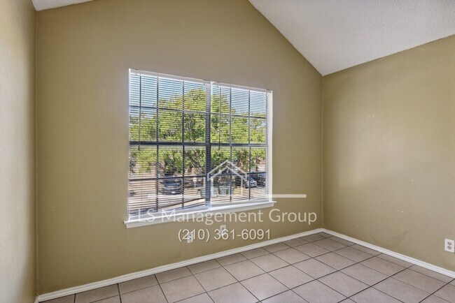 Building Photo - 6702 Windsor Hollow Dr