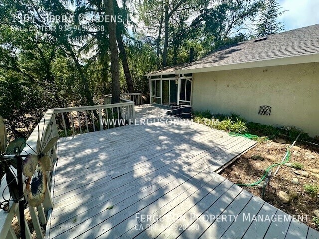 Building Photo - 1504 Sierra Gardens Dr