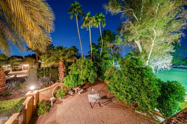 Building Photo - 7156 Oakmont Dr