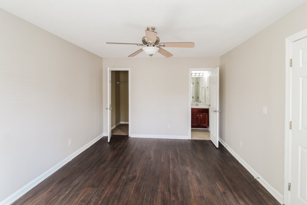 Building Photo - 1972 Bridgestone Cir