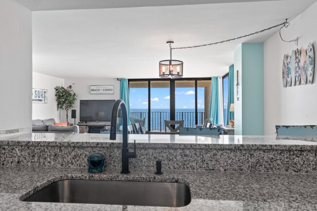 Building Photo - 1425 S Ocean Blvd
