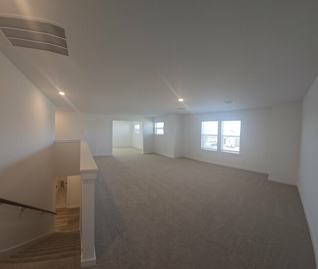 Building Photo - 8438 Bay Oaks Dr