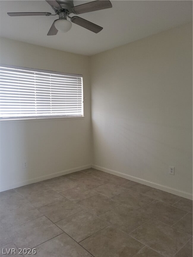 Building Photo - 1927 Helen Ave