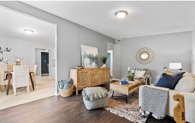 Building Photo - 6944 Cherbourg Ave S