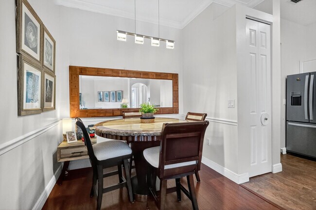 Building Photo - 4700 SW 160th Ave