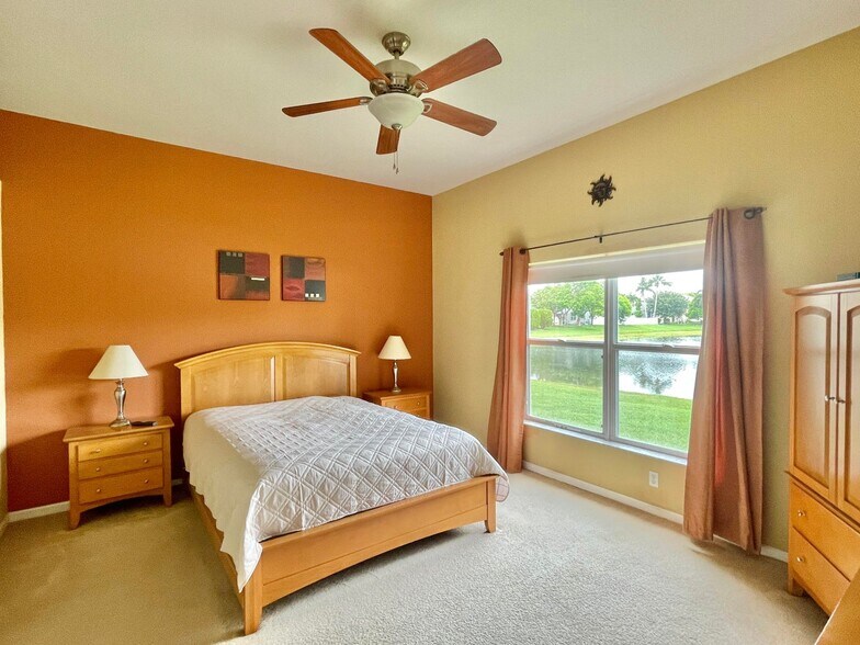 Building Photo - 137 Canterbury Pl