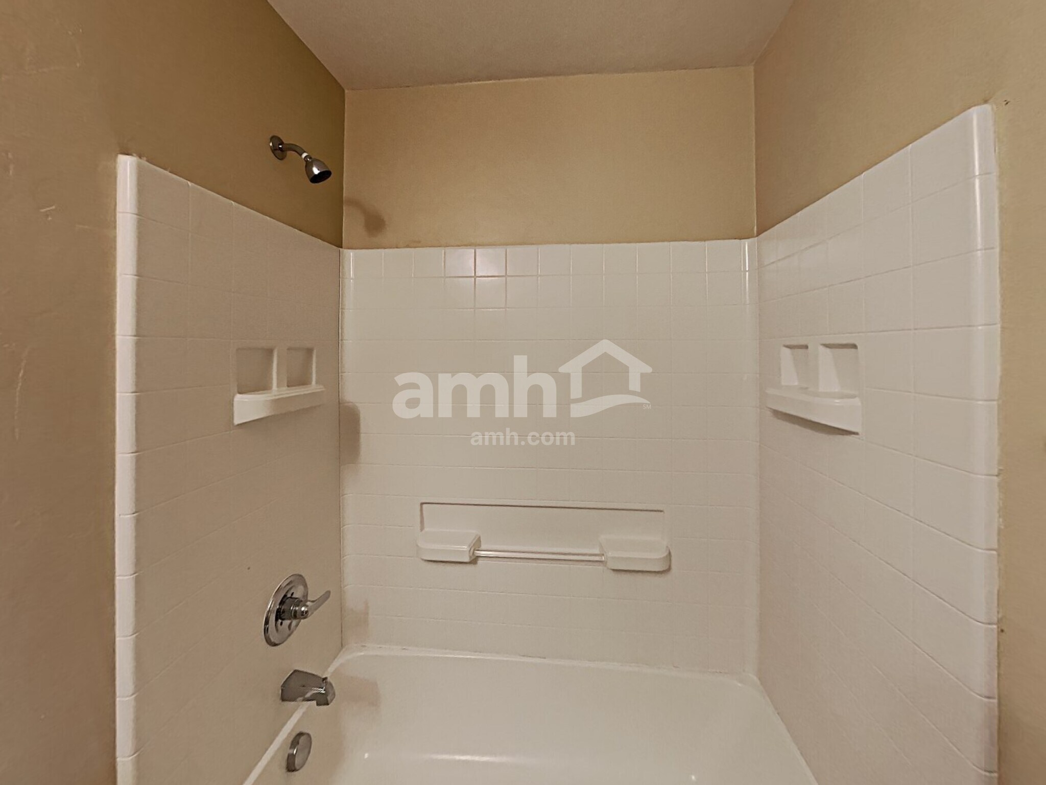 Building Photo - 245 W Paseo Celestial