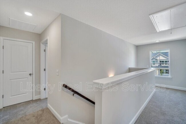 Building Photo - 88 Fridley Ln