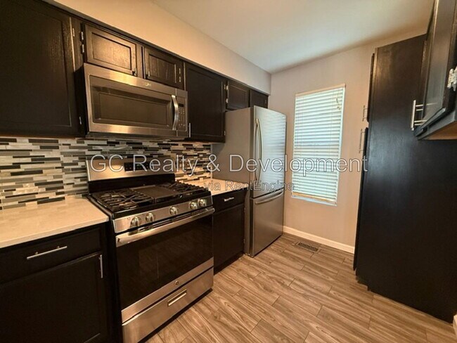 Building Photo - 1695 Pebble Beach Cir